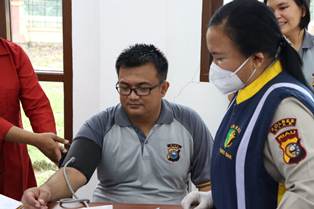 Menyambut Hari Bhayangkara ke 76 Polres Siak Kembali Menggelar Donor Darah